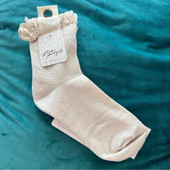 NWT Free People Beloved Waffle Knit Ankle Socks ivory white 1 Pair - Picture 3 of 12